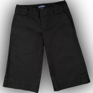 Banana Republic Bermuda Shorts Capris - Size 12 - EUC